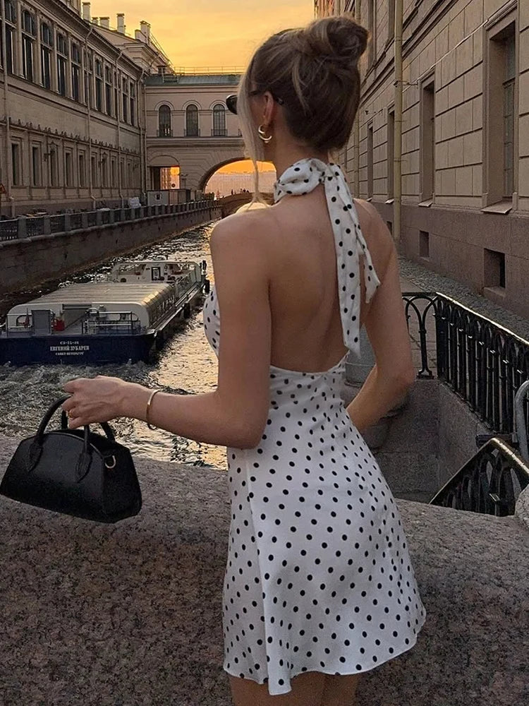 Vestido Paris Chic – Estampado de Lunares