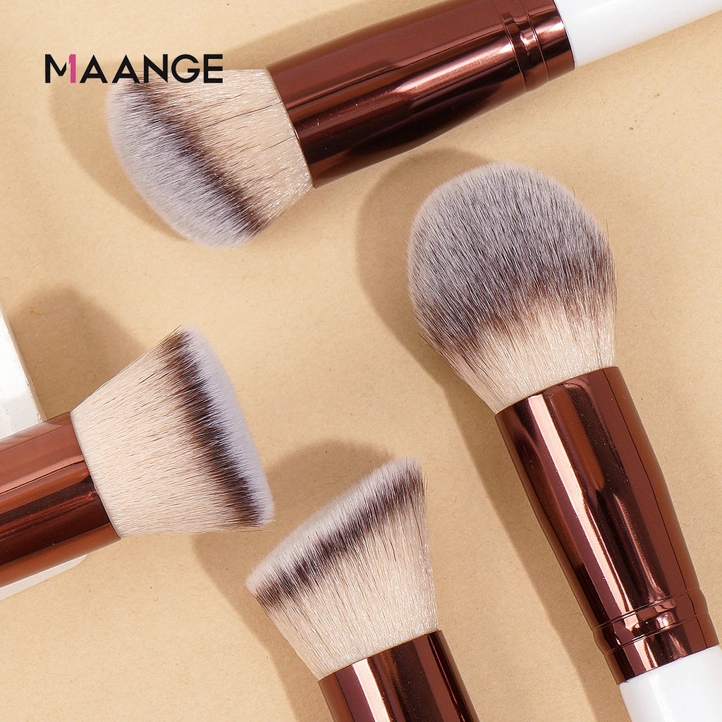 4Pcs Makeup Brushes with Case Foundation Concealer Powder