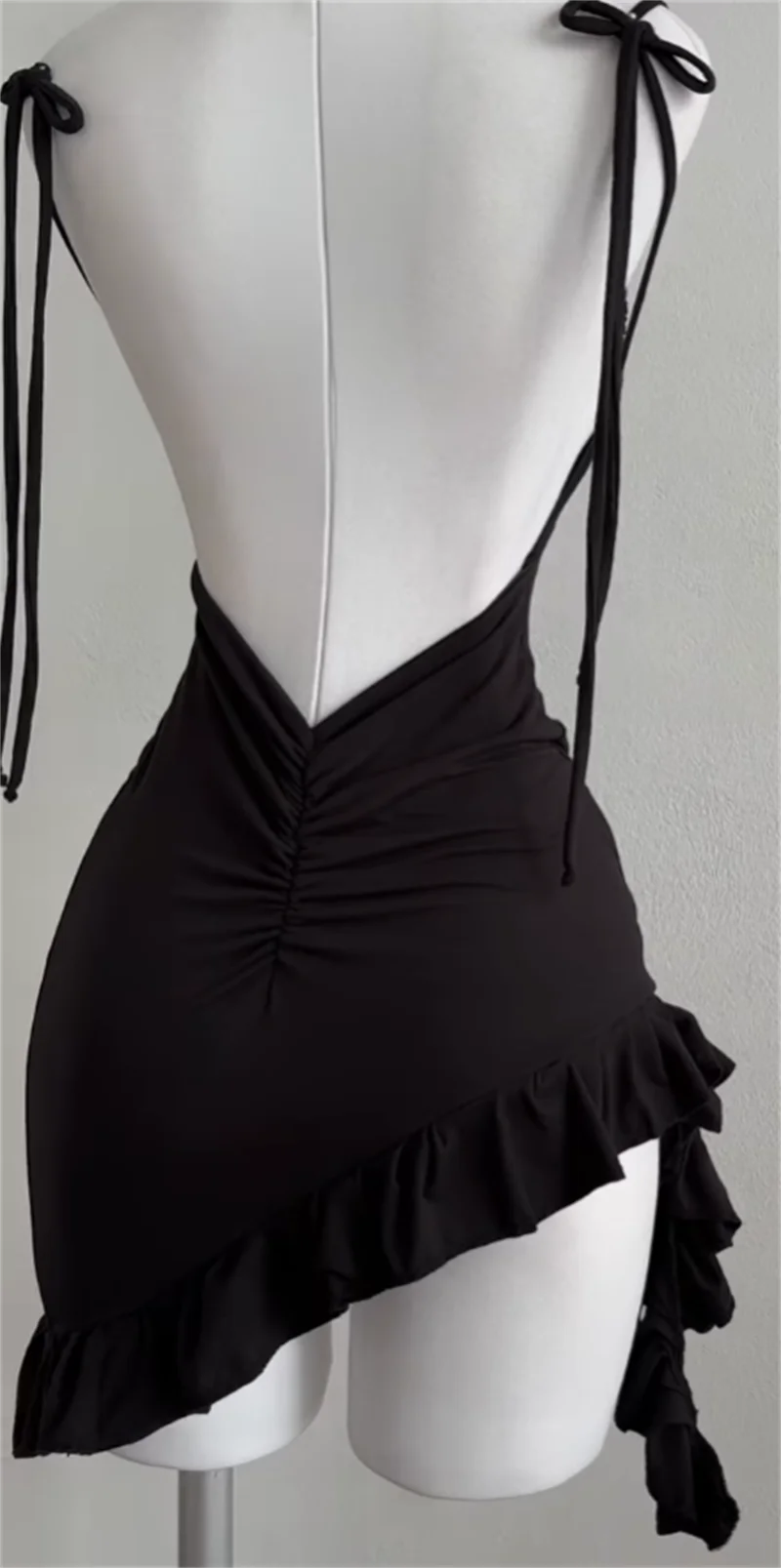 Vestido Mini Elegance Backless Noir
